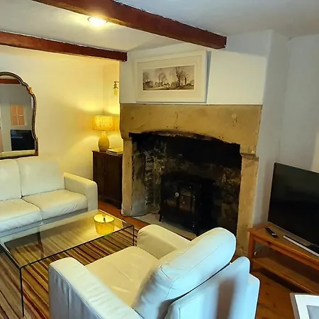 Hope Cottage, Great Longstone Exterior photo